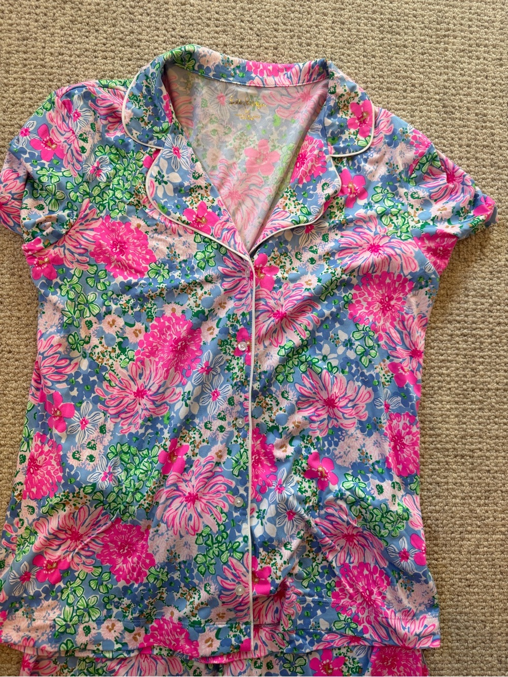 Lilly Pulitzer Blue Floral Short-Sleeve Pajama Set with Pink Flowers - Picture 3 of 4